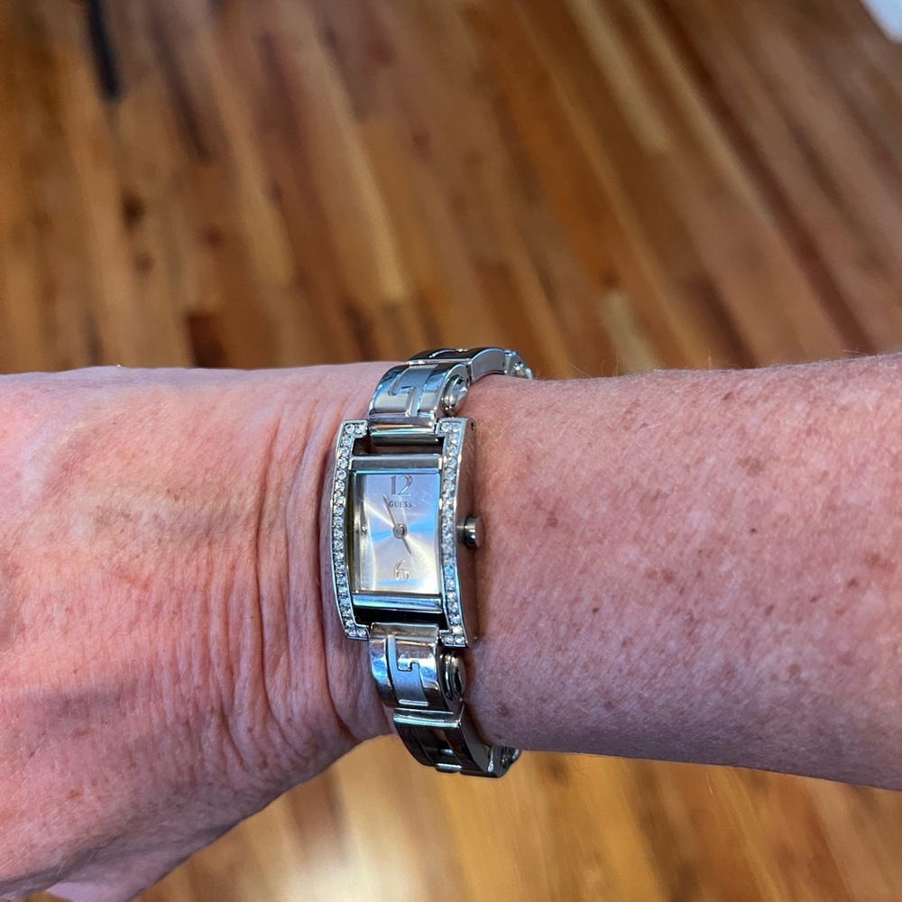 Guess watch - Picture 2 of 5